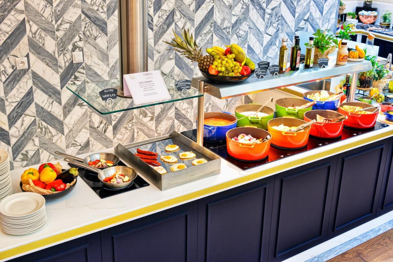 Hotel Ferreus Modern Art Deco Красков Екстериор снимка A salad bar